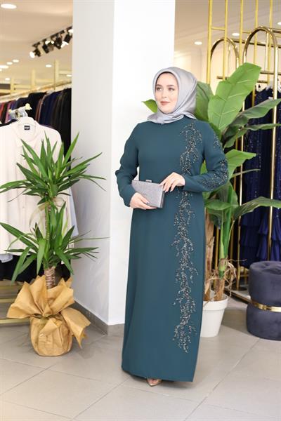 5071 CODE ROBE DÉTAILLÉE EN PIERRE