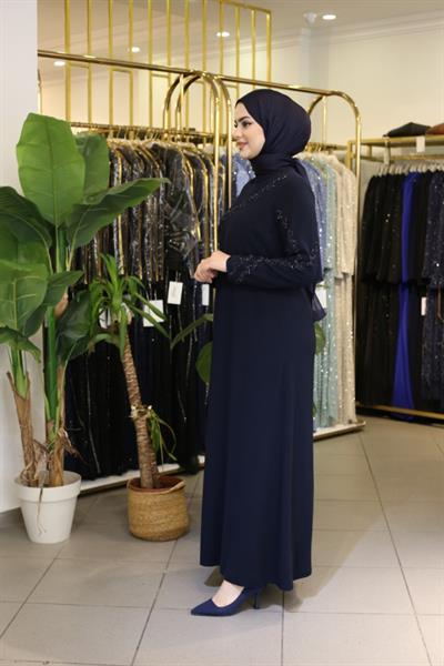 ВЕЧЕРНЕЕ ПЛАТЬЕ С КОДОВЫМ РУКАВОМ И ДЕТАЛЯМИ ИЗ КАМНЕЙ 509