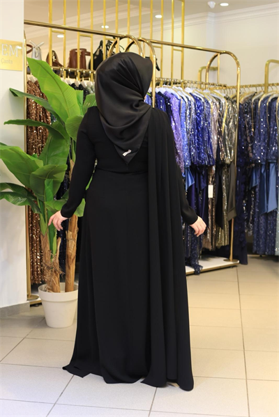5205 KOD YAKA BEL TAŞLI PİLELİ ELBİSE SİYAH