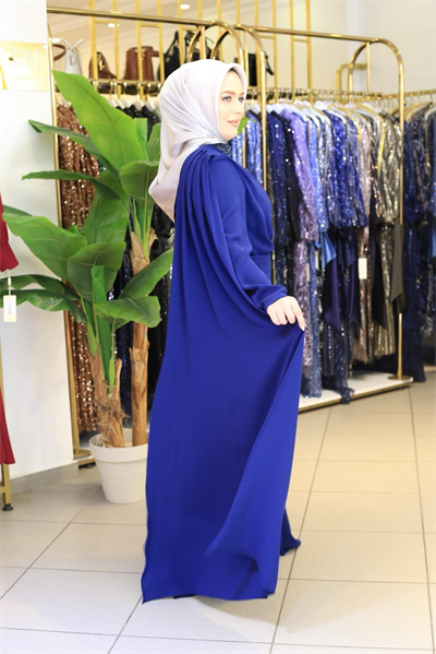 5205 KOD YAKA BEL TAŞLI PİLELİ ELBİSE İNDİGO