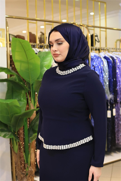 5222 KOD BEL UND KRAWATTE MIT STEINEN VERZIERTES KLEID