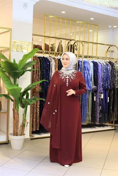 5235 KOD Kragen und Chiffon-Kleid mit Steinen