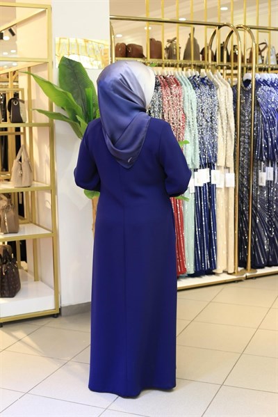 5524 CODE SLEEVE STONE DETAILED ABAYA