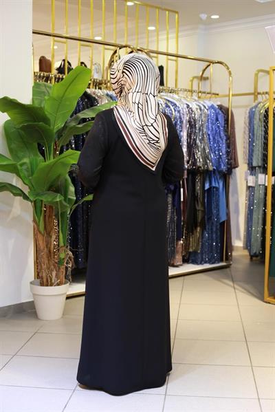 5607 CODE FRONT BEADED BLACK ABAYA