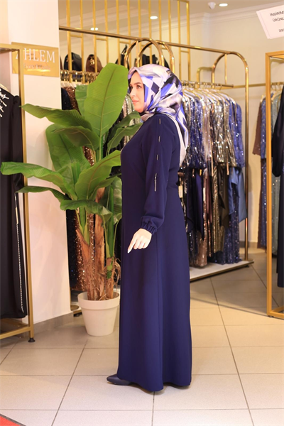 5609 KOD YAKA VE KOL ZİNCİRLİ DETAYLI FERACE LACİVERT