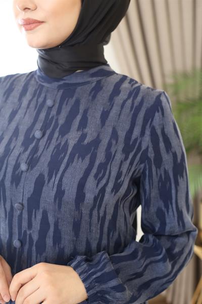 5817 KOD KENDİNDEN DESENLİ KUPRA ELBİSE