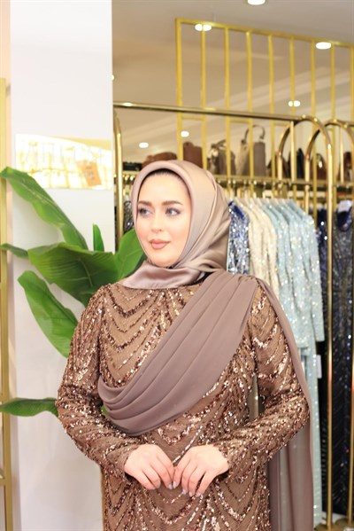 6002 KOD PULLU DRAPE DETAYLI ELBİSE