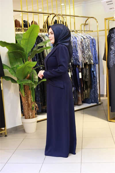 6102 فستان مطرز بحجر زهرة