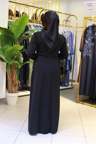 6102 فستان مطرز بحجر زهرة