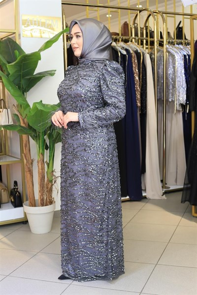 654 KOD KENDİNDEN PUL DESENLİ ABİYE ELBİSE