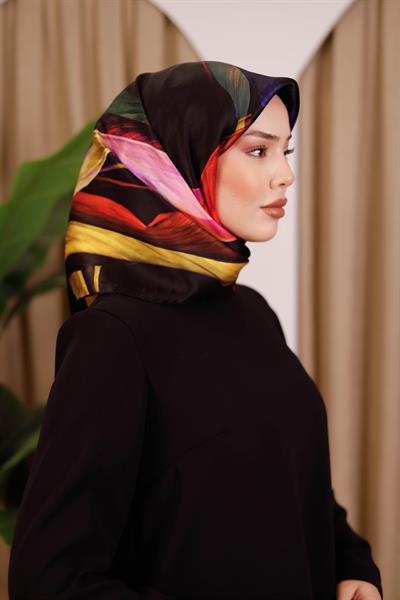 6812701/311 KOD RENKLİ AKER SAF İPEK EŞARP SİYAH