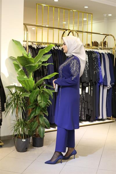 7065 CODE HOSENANZUG MIT KRISTALLSTEINEN