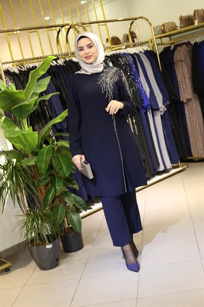 7065 CODE HOSENANZUG MIT KRISTALLSTEINEN