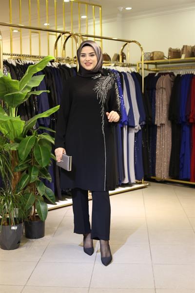 7065 CODE HOSENANZUG MIT KRISTALLSTEINEN