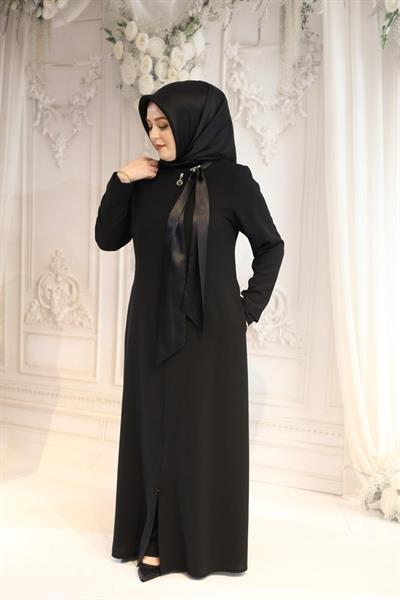7105 CODE NECK SATIN DETAILED ABAYA