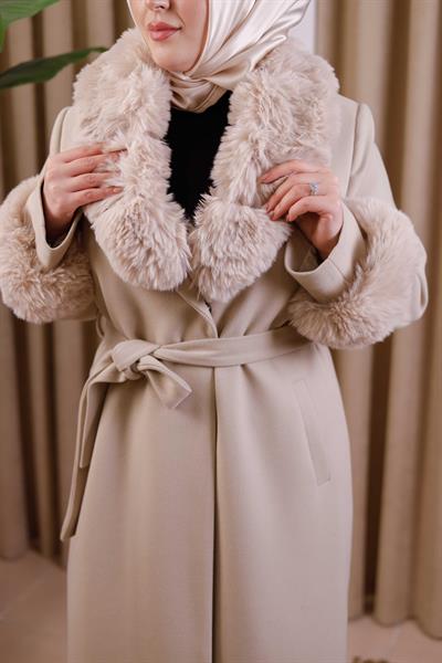 7112 CODE FAUX FUR COLLAR DOUBLE-BREASTED COAT