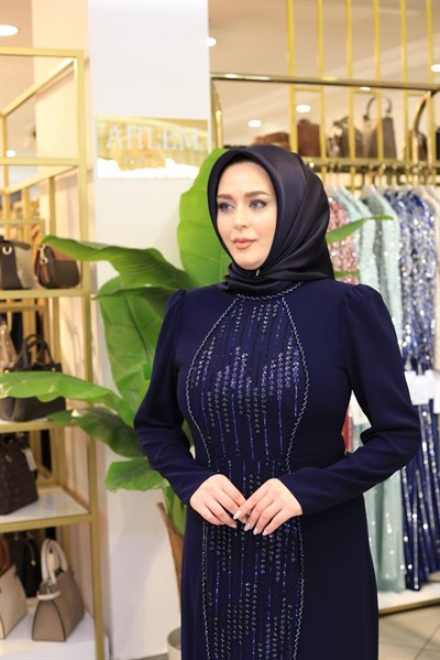 7202 KOD ÖNÜ TAŞ DETAYLI ELBİSE