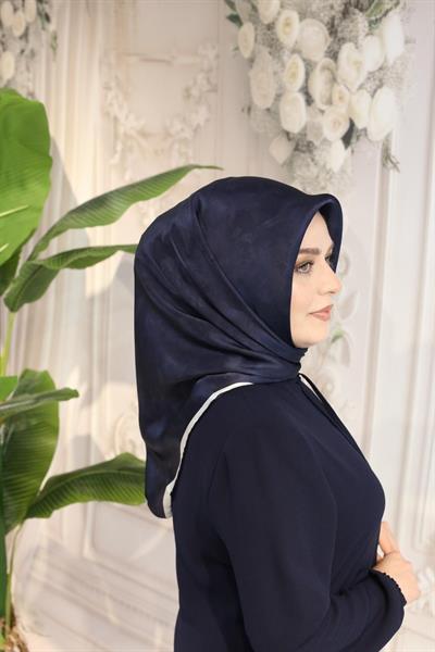 7208701/322 CODE DE LENTREPRISE DESENLİ AKER SAF İPEK EŞARP