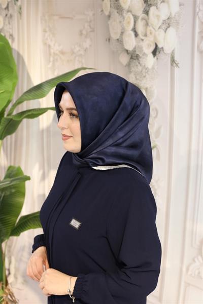 7208701/322 CODE DE LENTREPRISE DESENLİ AKER SAF İPEK EŞARP