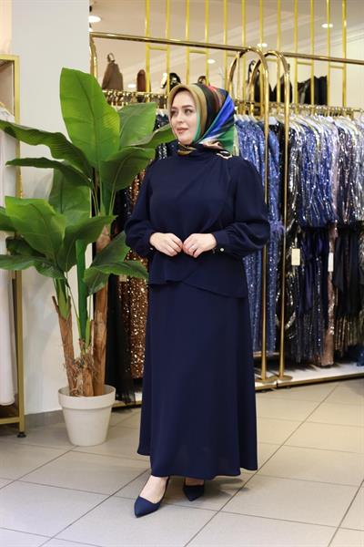 7538 CODE GOLD ACCESSORIES SKIRT SUIT