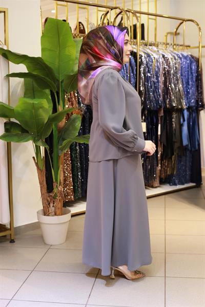7538 CODE GOLD ACCESSORIES SKIRT SUIT