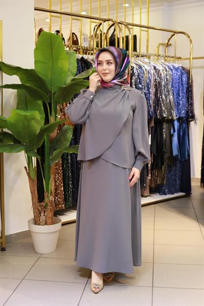 7538 CODE GOLD ACCESSORIES SKIRT SUIT