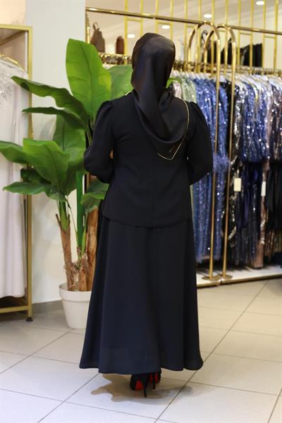 7538 CODE GOLD ACCESSORIES SKIRT SUIT