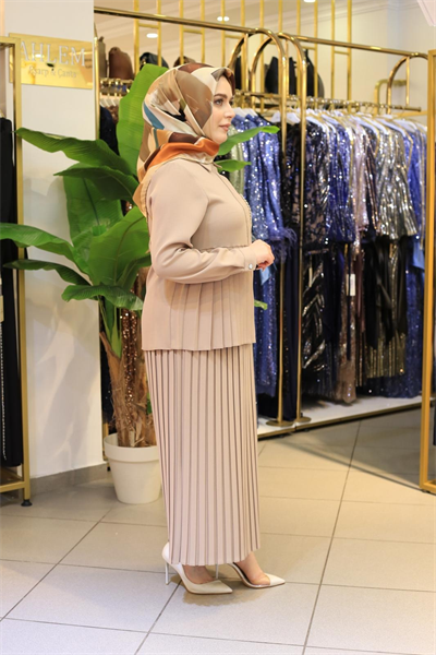 7539 CODE JUPE À PLIS ENSEMBLE