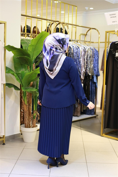 7539 CODE JUPE À PLIS ENSEMBLE