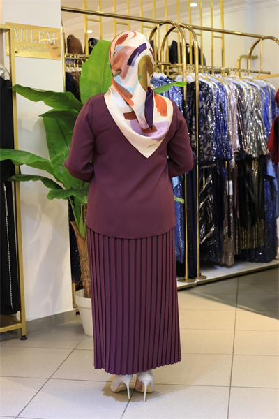 7539 CODE JUPE À PLIS ENSEMBLE