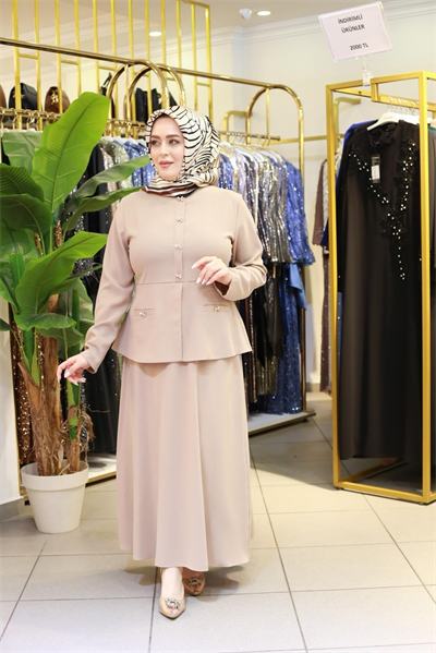 7553 Button-Up Skirt Suit