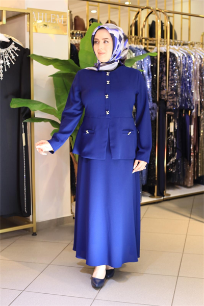 7553 Button-Up Skirt Suit