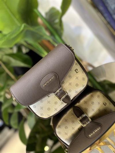 828 CODE PIÈRE CARDIN MARKE TASCHE