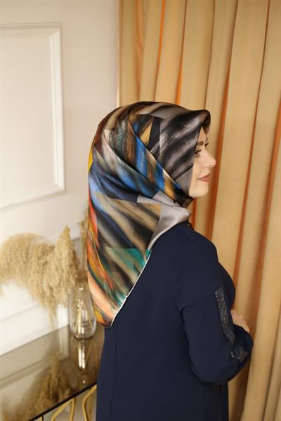 8339/32 CODE CLASSIC DETAILED ARMINE PURE SILK SCARF