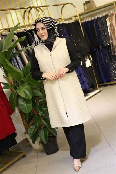 843 KOD KAPİTONE FERMUARLI YELEK KREM