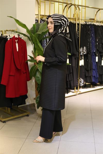 843 KOD KAPİTONE FERMUARLI YELEK SİYAH