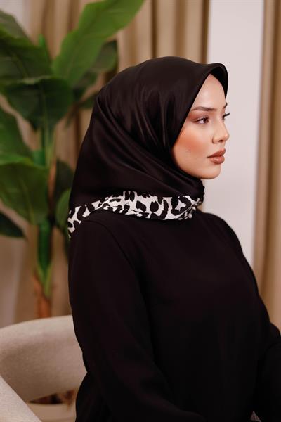 8694701/313 KOD RENKLİ AKER SAF İPEK EŞARP SİYAH