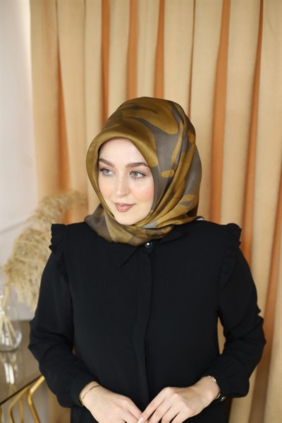 8953/57 KOD ÇİÇEK DESEN ARMİNE SAF İPEK EŞARP