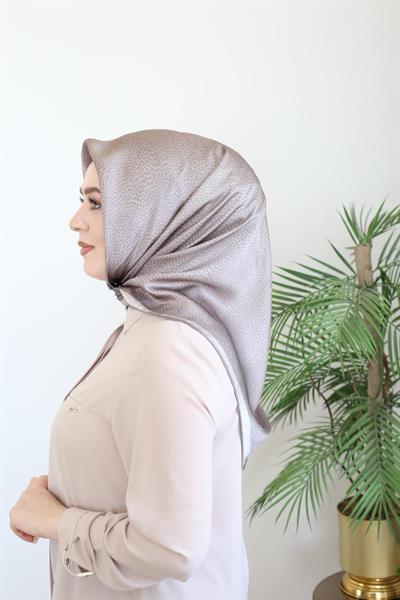 8957701/332 كود الشعار desenli̇ aker saf i̇pek eşarp