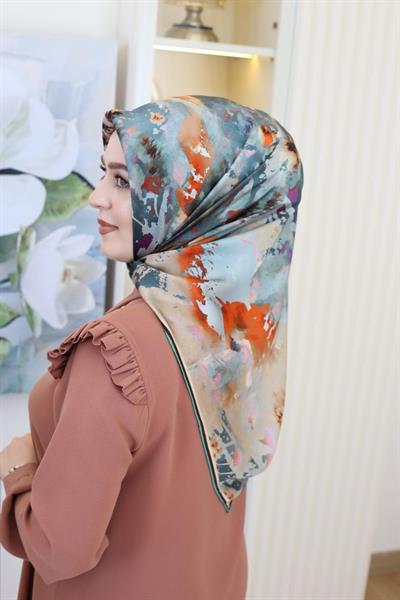 8989701/351 KOD FIRÇA DESENLİ AKER SAF İPEK EŞARP