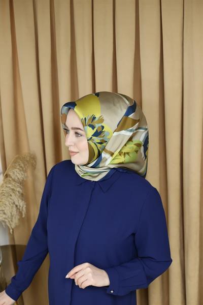 9042/38 CODE FLORAL PATTERNED ARMINE PURE SILK SCARF