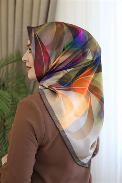 9043701/331 CODE GEOMETRİK DESENLİ AKER SAF İPEK EŞARP