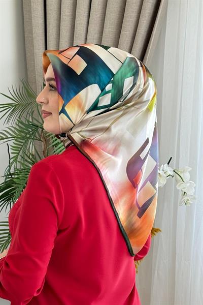 9044230/311 CODE GEOMETRİK DESENLİ PİERRE CARDİN SAF İPEK EŞARP