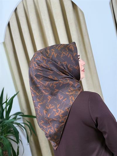 9066713/932 CODE FOR THE RENKLİ AKER TWİLL İPEK EŞARP