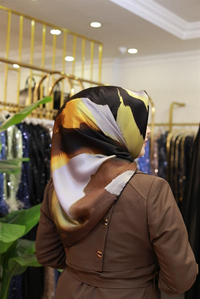 9072701/311 KOD AKER RENKLİ SAF İPEK EŞARP KAHVE