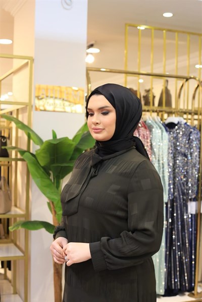 9111 KOD FULAR DETAYLI ELBİSE