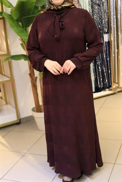 9111 KOD FULAR DETAYLI ELBİSE