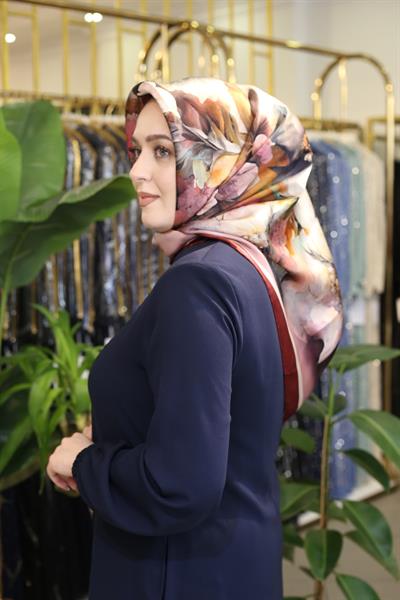 9211/34 CODE FLORAL PATTERNED ARMINE PURE SILK SCARF