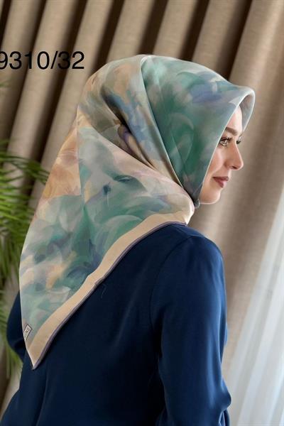 9310/32 CODE FLORAL PATTERNED ARMINE PURE SILK SCARF