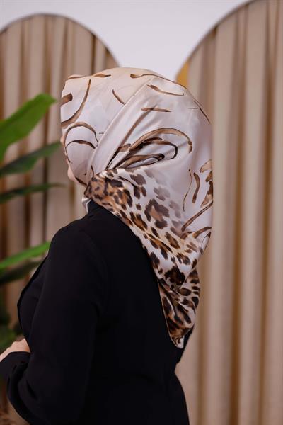 9355/04 KOD LEOPAR DESENLİ ARMİNE SAF İPEK EŞARP STD